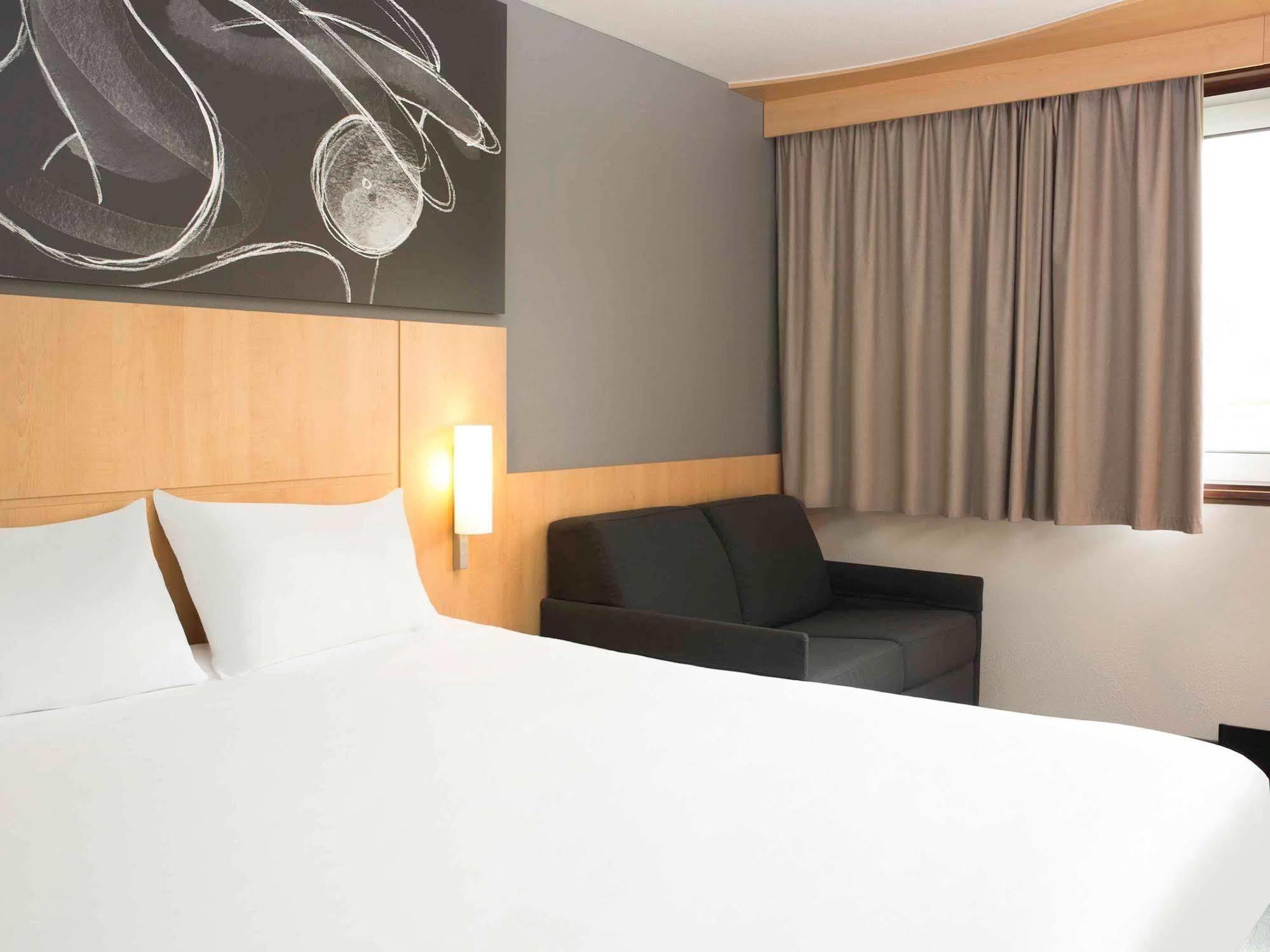 ibis 3 Lacs Neuchâtel Thielle Ngoại thất bức ảnh